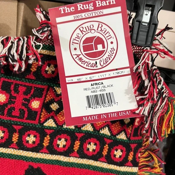 The Rug‎ Barn Africa Woven Tapestry Throw Blanket Red Black Safari Animals 46x67 - Picture 6 of 6